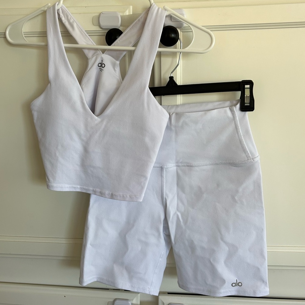 Alo Set White Airbrush Real Bra Tank and High Waist Biker Shorts